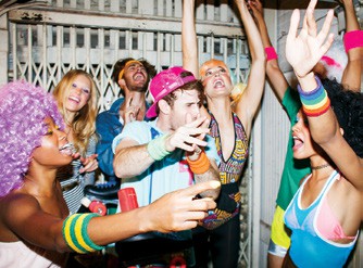 ue Ultimate ears Portable Wireless - FEATURES AT A GLANCE 1